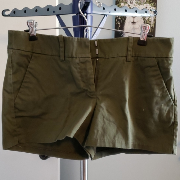 Shorts - Picture 3 of 4